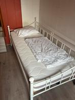 Bed, Huis en Inrichting, Slaapkamer | Bedden, Ophalen, Zo goed als nieuw, Wit, Metaal