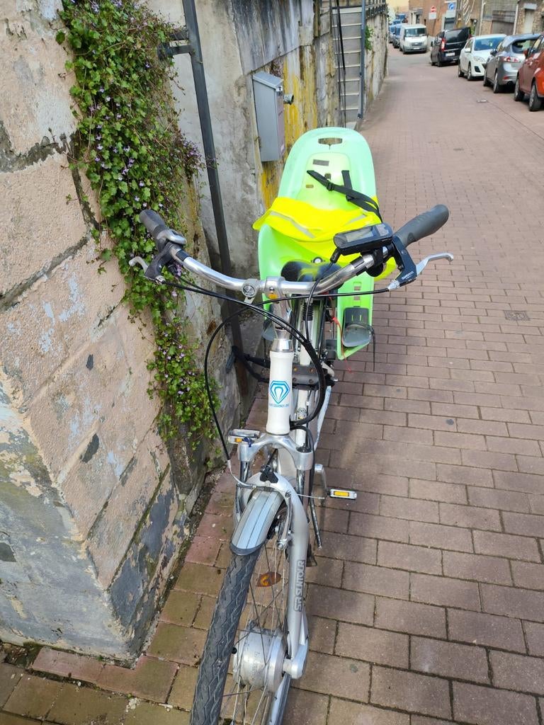 Vélo électrique de ville avec siège enfant – entretenu récem, Ophalen of Verzenden