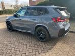 BMW X1 XDrive 25 E met M pakket / pan.dak, Auto's, BMW, Parkeersensor, Alcantara, 5 zetels, Dealer onderhouden