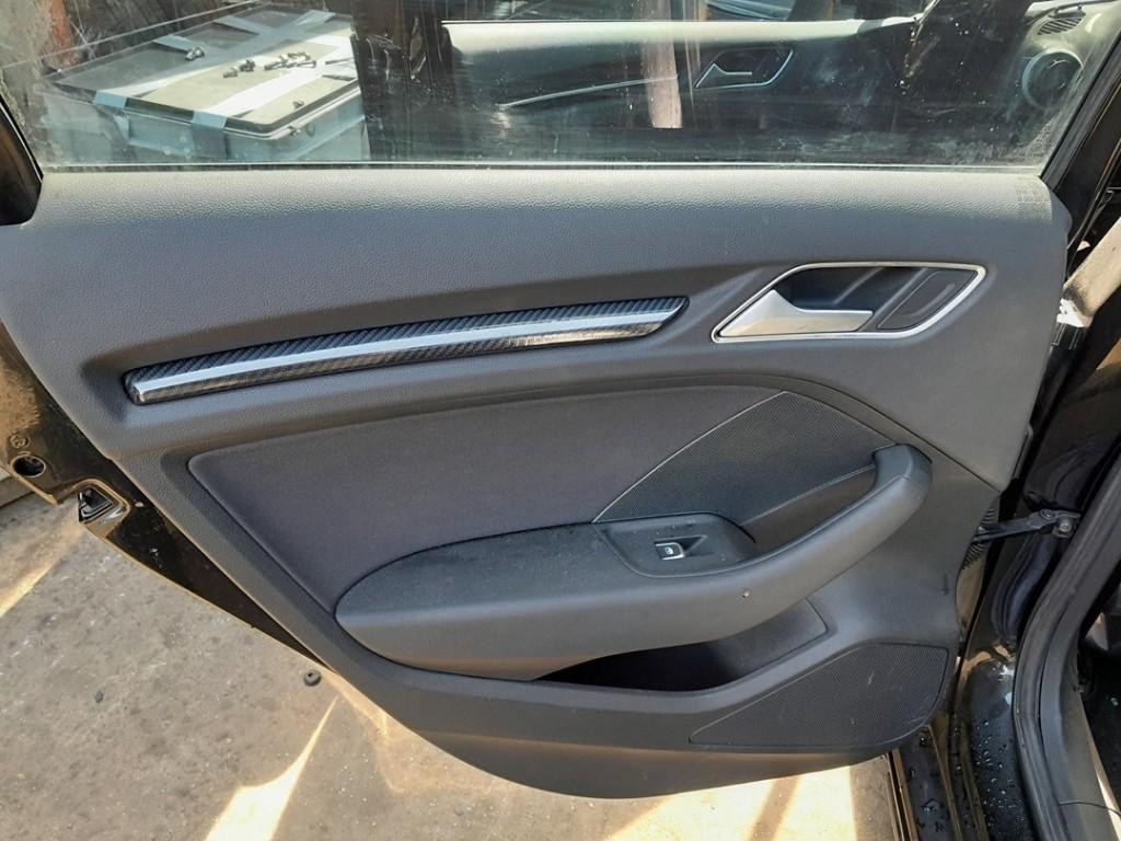 PANNEAU DE PORTE ARRIÈRE GAUCHE RS 3 Sportback (8VA / 8VF), Utilisé, Audi