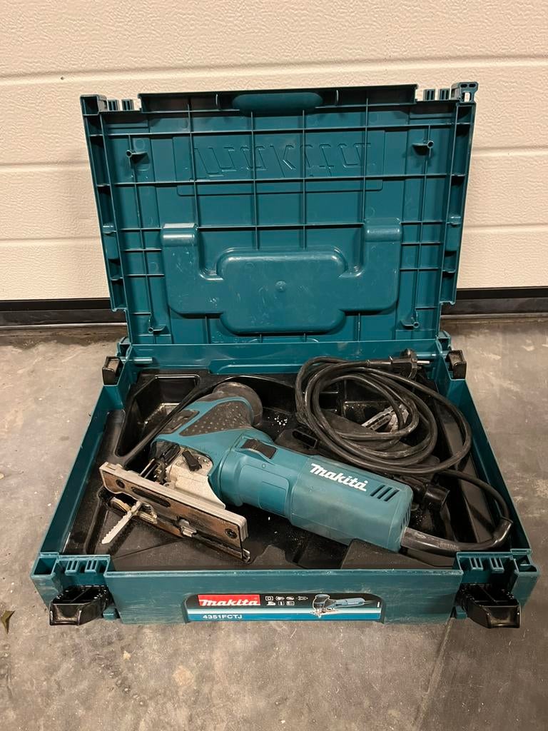 Makita decoupeerzaag, Doe-het-zelf en Bouw, Gereedschap | Zaagmachines, Ophalen, Gebruikt, 600 tot 1200 watt, Decoupeerzaag