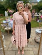 Prachtige kantenjurk maat smal, Verzenden, Zo goed als nieuw, Roze, Maat 36 (S)