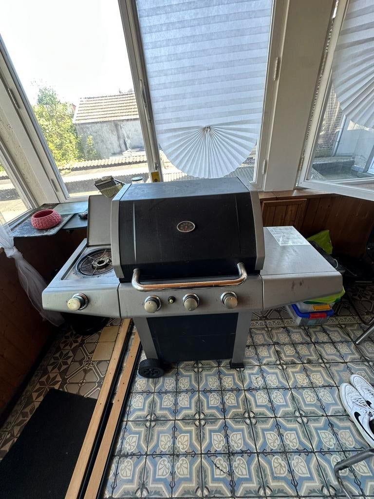 Barbecue à gaz bon état fonctionnel, Jardin & Terrasse, Enlèvement, Comme neuf