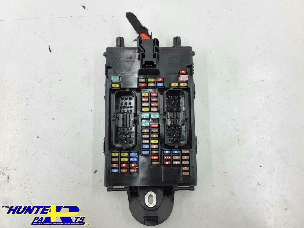 Zekeringkast Volvo V90/XC90/S90 ('16-'22) 31346672, Gebruikt, Ophalen of Verzenden, Volvo, Volvo