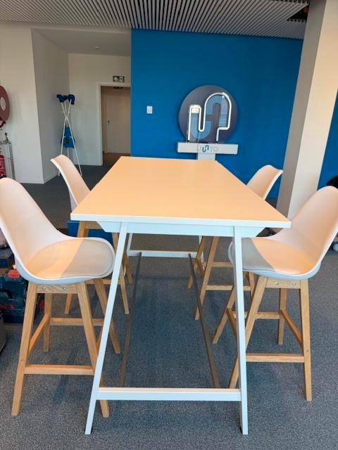 Hoge eettafel met 4 bijhorende stoelen, Huis en Inrichting, Tafels | Eettafels, Gebruikt, 50 tot 100 cm, 150 tot 200 cm, Vijf personen of meer