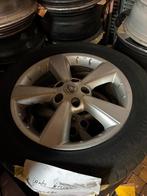 Nissan Qashqai 215/60/17 96H, Enlèvement ou Envoi, Comme neuf