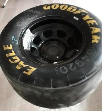 NASCAR-wiel voor MANCAVE  beschikbaar voor biedingen