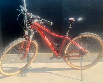 Cube Acces XCM mountainbike  beschikbaar voor biedingen