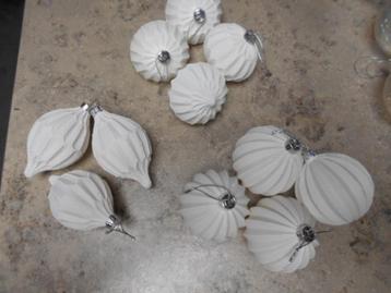 11 nouvelles boules de Noël spéciales, Divers, Noël, Enlèvement ou Envoi, Neuf