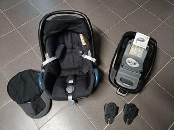 Maxi Cosi Cabriofix + familyfix base beschikbaar voor biedingen