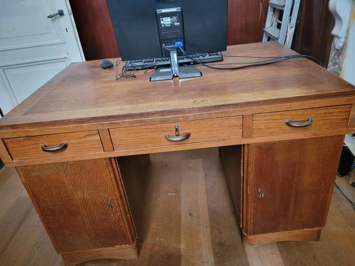 Oude antieke bureau, Huis en Inrichting, Kasten | Secretaires, Zo goed als nieuw, Ophalen