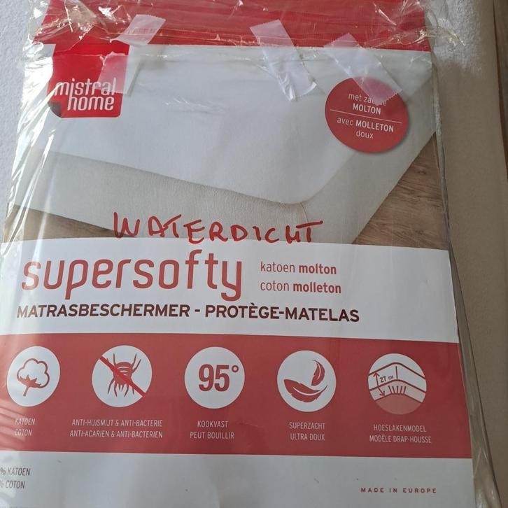 NIEUWE waterdichte matrasbeschermer 90 x200, Kinderen en Baby's, Kinderkamer | Beddengoed, Nieuw, Overige typen, Wit, Jongetje of Meisje