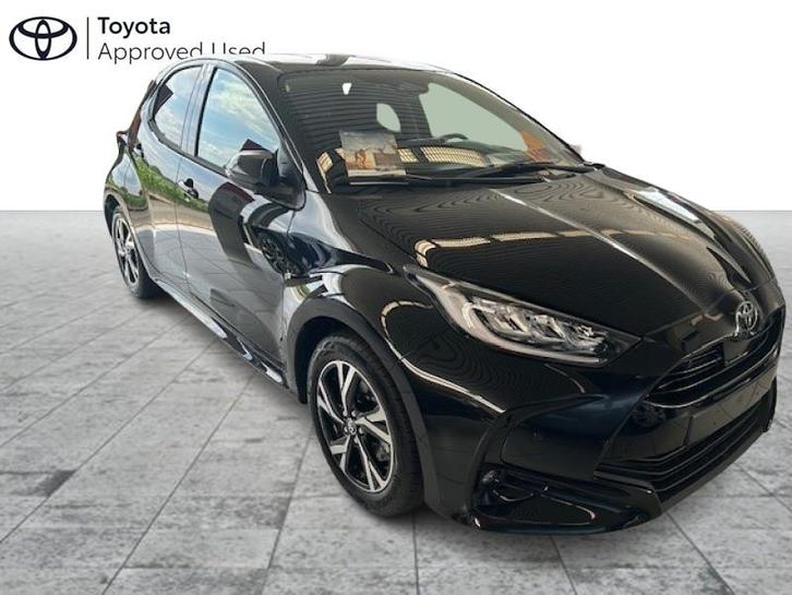 Toyota Yaris Iconic & Hi tech pack Yaris Iconic & Hi Tech pa, Auto's, Toyota, Yaris, Adaptive Cruise Control, Airbags, Airconditioning