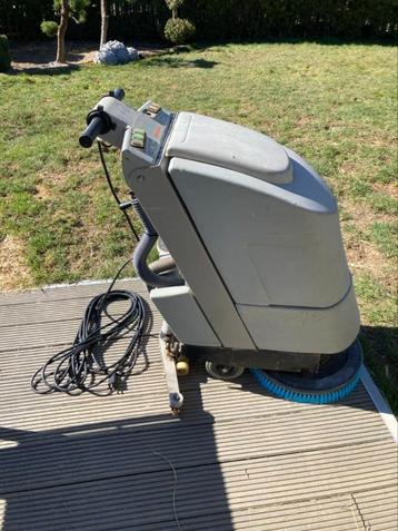 Autolaveuse pro Comac, Enlèvement, Utilisé