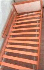 Peuterbed met lattenbodem, Ophalen, Zo goed als nieuw, Lattenbodem