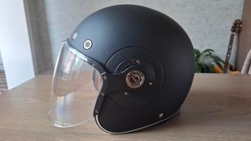Motorhelm SKM beschikbaar voor biedingen