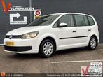 Volkswagen Touran 1.6 TDI Trendline BlueMotion DSG Automaat, Auto's, Automaat, Monovolume, Zwart, Parkeersensor