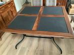 Mooie vierkante tafel in massief hout en leisteen, Huis en Inrichting, Tafels | Eettafels, Ophalen, Vierkant, Zo goed als nieuw