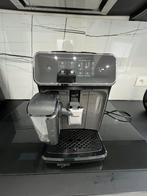 Philips LatteGo series 2300, Machine à espresso, Réservoir d'eau amovible, Café en grains, Comme neuf