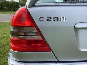 Mercedes C200 à essence avec 67000 km ! ! !