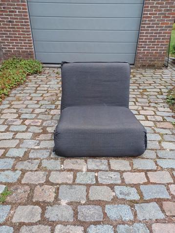 slaapzetel eenpersoons beschikbaar voor biedingen