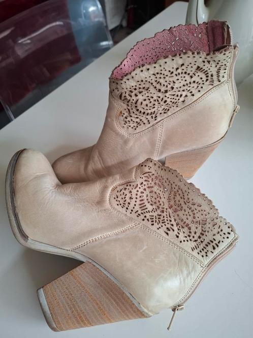 Boots cuir dame 39, Vêtements | Femmes, Chaussures, Porté, Beige, Enlèvement