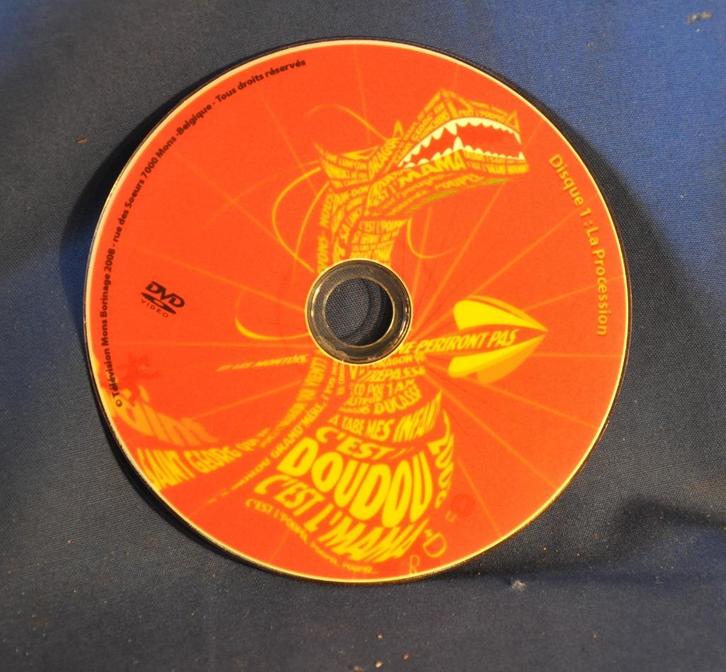 dvd procession du car d'or doudou mons (x20100), CD & DVD, DVD | Autres DVD, Utilisé, Tous les âges, Enlèvement ou Envoi