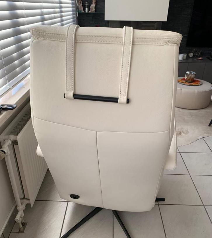 Lederen relax. Wit., Huis en Inrichting, Zetels | Zetels, Zo goed als nieuw, Ophalen