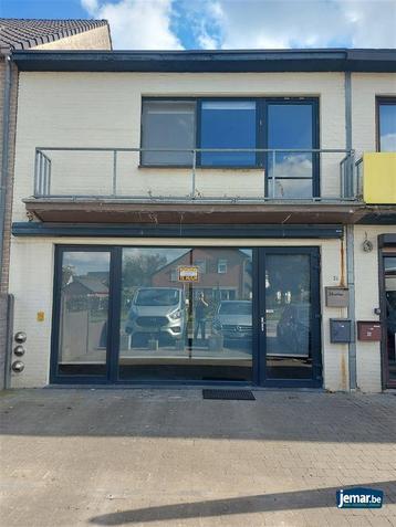 Commercieel te huur in Maasmechelen, 1 slpk disponible aux enchères