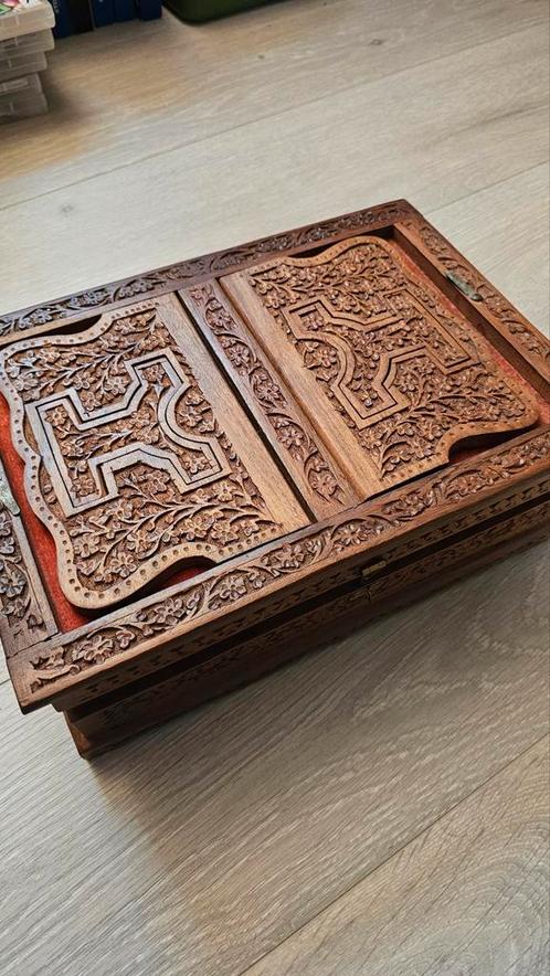 Ondersteuningsdoos voor heilige boeken, Huis en Inrichting, Woonaccessoires | Kisten, Zo goed als nieuw