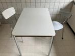 Formica Tafel & 2 stoelen (3de kan ook). Wit. Perfecte staat, Maison & Meubles, Tables | Tables à manger, Quatre personnes, Comme neuf