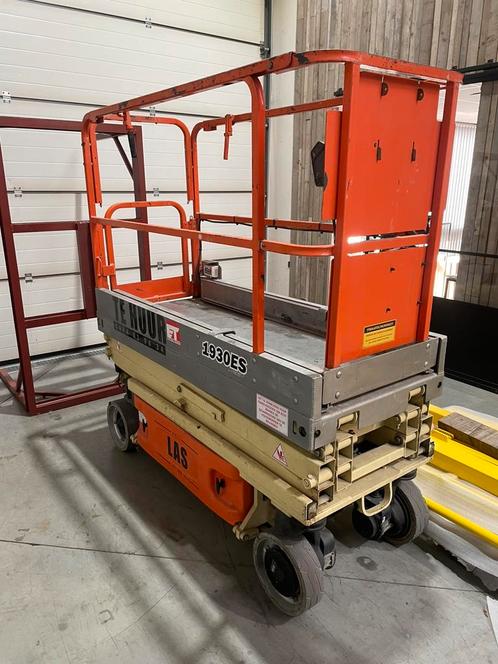 Schaarlift JLG 1930 ES, Zakelijke goederen, Machines en Bouw | Liften, Steigers en Ladders, Ophalen