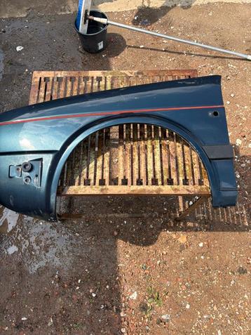 golf 2.   spatbord links  voor.      beschikbaar voor biedingen