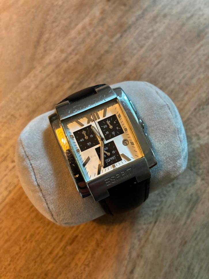 Montre Esprit Tank Chronograph – Style élégant et sport, Handtassen en Accessoires, Horloges | Heren, Gebruikt, Polshorloge, Staal