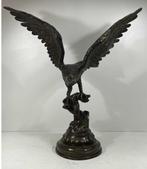 grand aigle en bronze de jules moigniez, Enlèvement, Bronze