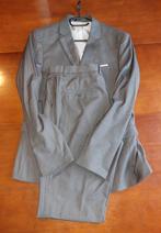 Très beau costume léger pour les fêtes et autre  taille 56., Enlèvement ou Envoi