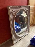 Grote spiegel molures, Ophalen