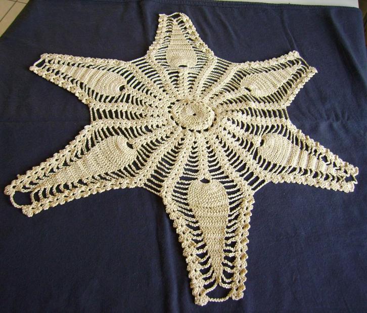 Napperon  crocheté mains étoile de mer  pas employé, Hobby & Loisirs créatifs, Tricot & Crochet, Comme neuf, Crochet, Enlèvement ou Envoi