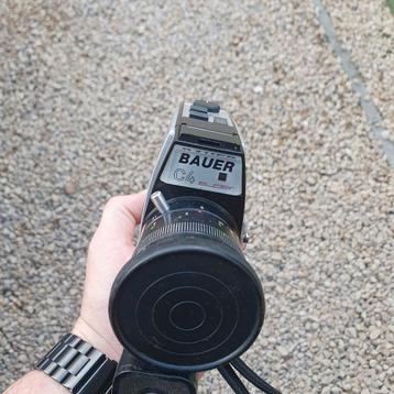 Bauer C4 camera met leder zak beschikbaar voor biedingen