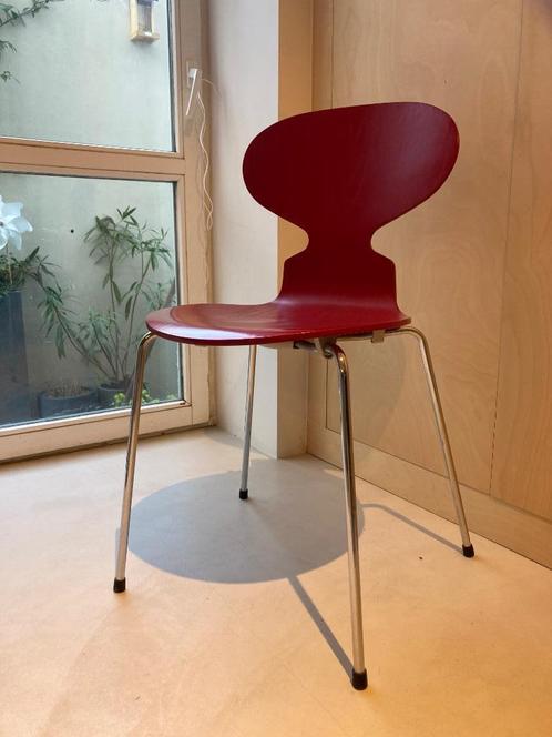 Fritz Hansen  - Chaise Ant, Huis en Inrichting, Stoelen, Gebruikt, Eén, Hout, Metaal, Rood, Ophalen