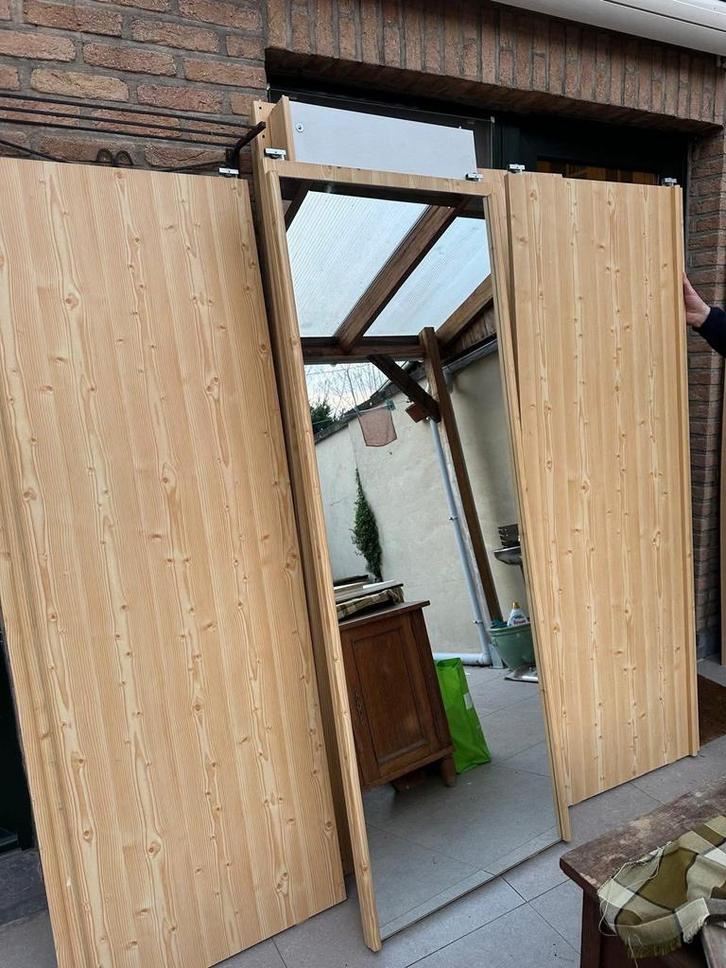 Kleerkast ( 3 deuren ), Huis en Inrichting, Woonaccessoires | Spiegels, Nieuw, Ophalen