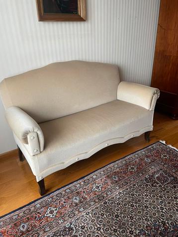 Prachtig antiek bankje. In perfecte conditie. beschikbaar voor biedingen