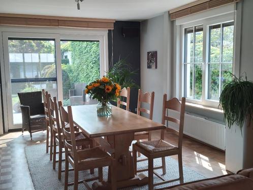 Unieke handgemaakte eetkamer in massieve eik., Huis en Inrichting, Complete eetkamers, Gebruikt, Ophalen