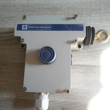 Telemechanica - Noodstopschakelaar met kabel  beschikbaar voor biedingen