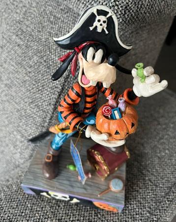 Disney traditions Goofy  pirate halloween beschikbaar voor biedingen