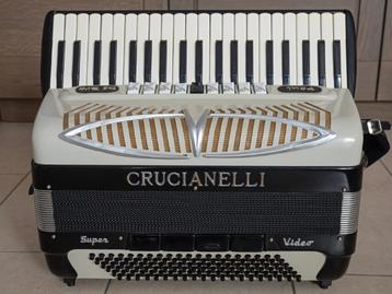 Crucianelli Super Video, compleet gereviseerd., Muziek en Instrumenten, Toetsaccordeon, Zo goed als nieuw, 120-bas, Ophalen