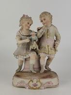 Grande figurine de groupe ancienne en porcelaine de Sitzendo, Antiquités & Art, Enlèvement ou Envoi