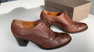 Donkerbruine veterschoenen 39 beschikbaar voor biedingen