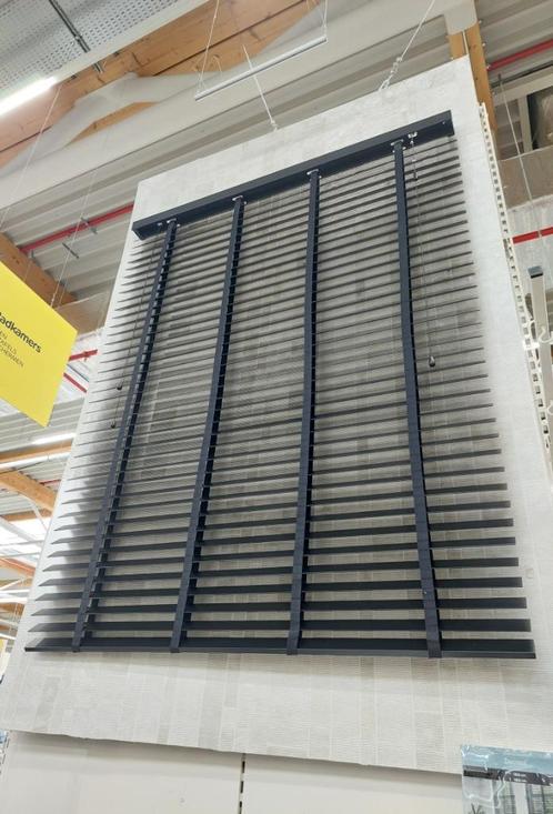 Zwart jaloezieën met houten latten NIEUW 120 cm breed, Huis en Inrichting, Stoffering | Gordijnen en Lamellen, Nieuw, 150 tot 200 cm