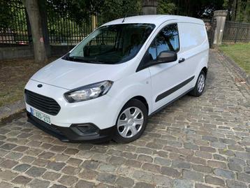 ford transit courier **slechts 20800KM** navi**pdc**airco** beschikbaar voor biedingen